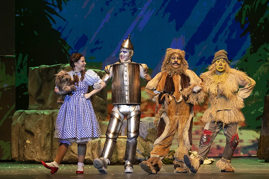 Musical Magico de Oz - realização Escola Black & Red